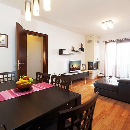 Apartment Makarska Free Beach Parking Екстер'єр фото