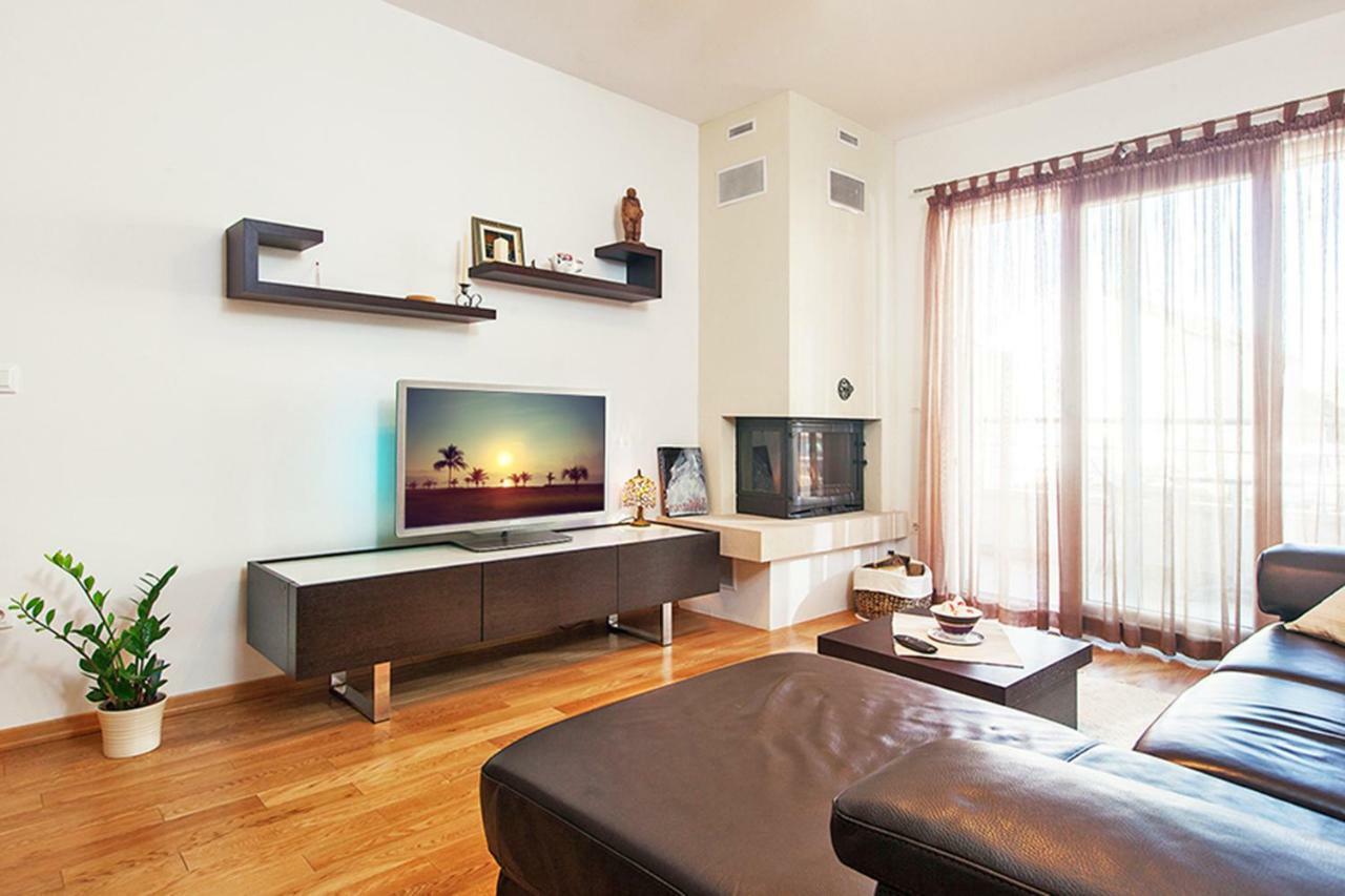 Apartment Makarska Free Beach Parking Екстер'єр фото