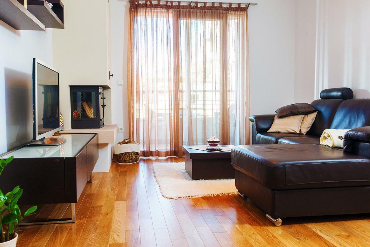 Apartment Makarska Free Beach Parking Екстер'єр фото