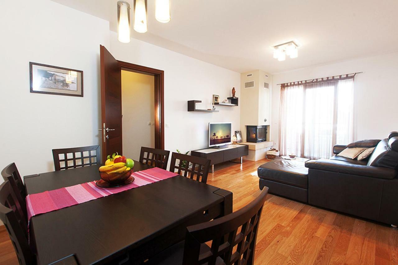 Apartment Makarska Free Beach Parking Екстер'єр фото