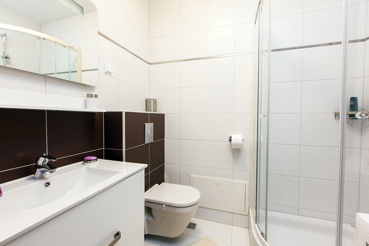 Apartment Makarska Free Beach Parking Екстер'єр фото