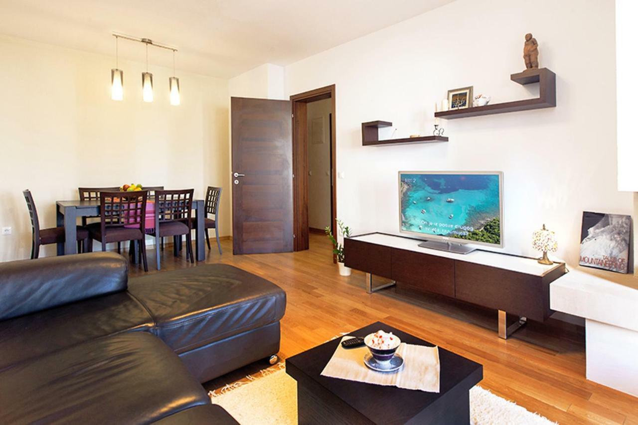 Apartment Makarska Free Beach Parking Екстер'єр фото